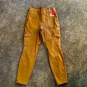 Spanx Stretch Twill Ankle Cargo Pant- Honey Glow XL